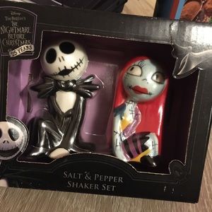 Salt and pepper shaker (Halloween)